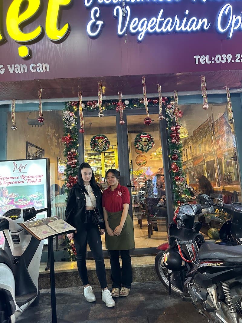 MẸT Vietnamese Restaurant & Vegetarian Met 2